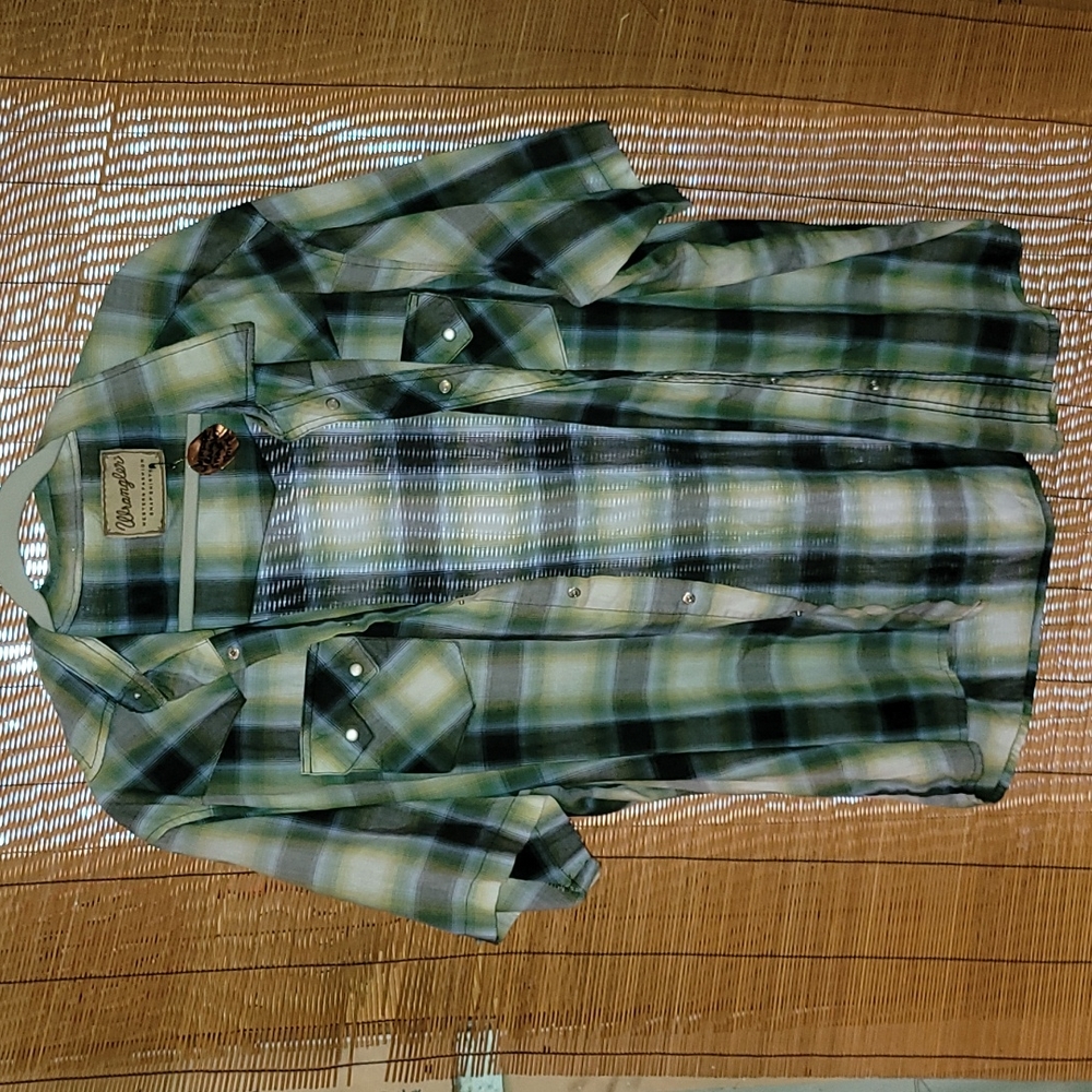 Vintage. Made in USA. Wrangler western snap shirts. Men's size XL